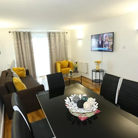 Lovely View 2 Beds 2 Bath Apartment, London Exterior photo