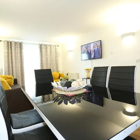 Lovely View 2 Beds 2 Bath Apartment, London Exterior photo